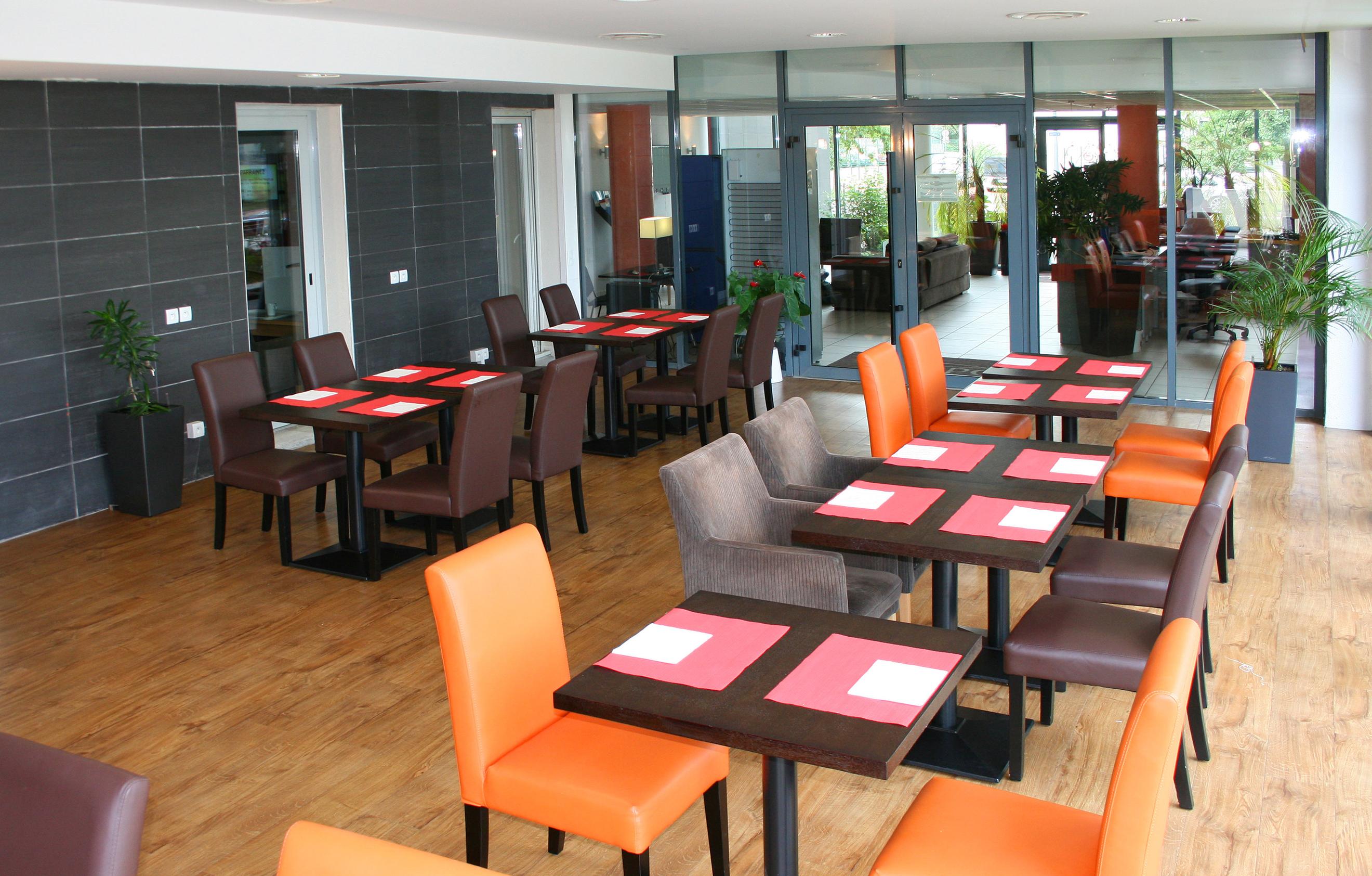 Appart'Hotel Odalys City - Bioparc Lyon Est Ngoại thất bức ảnh