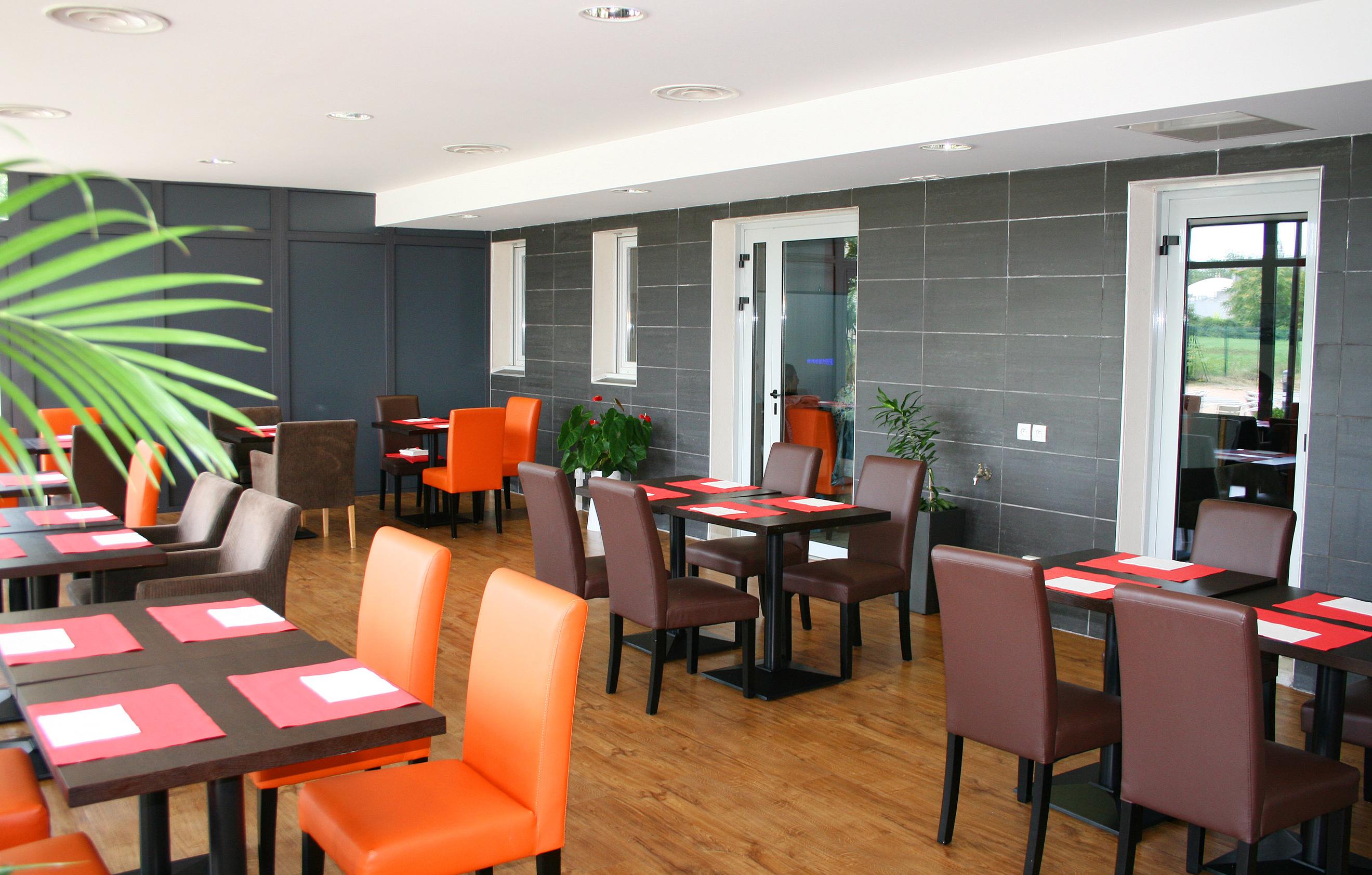 Appart'Hotel Odalys City - Bioparc Lyon Est Ngoại thất bức ảnh