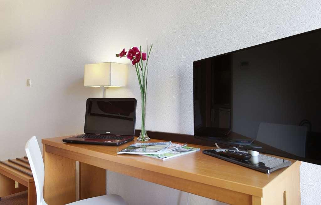 Appart'Hotel Odalys City - Bioparc Lyon Est Phòng bức ảnh