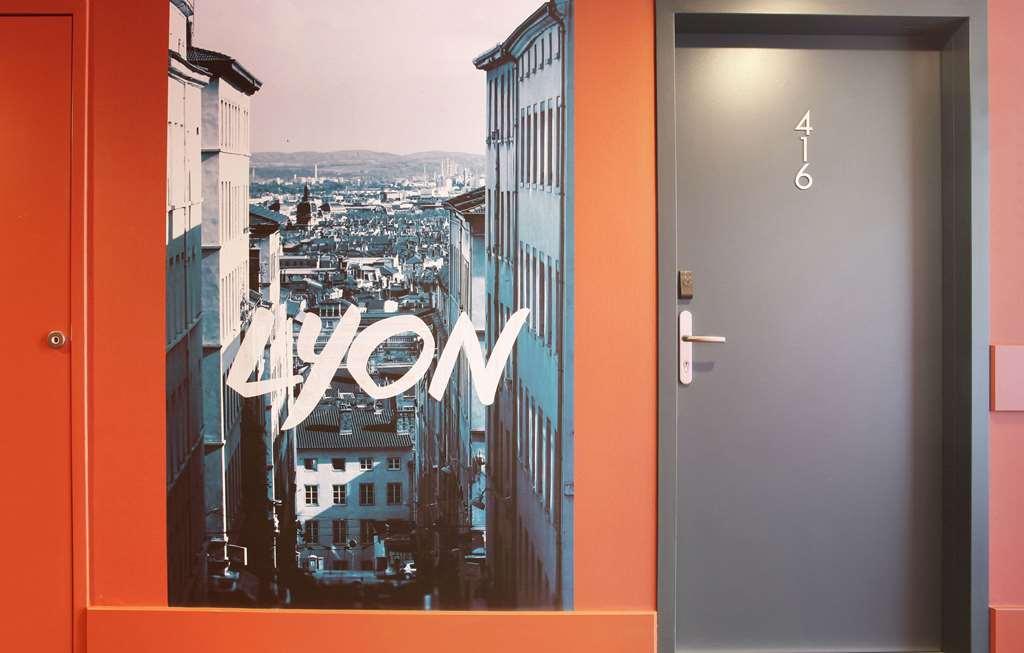 Appart'Hotel Odalys City - Bioparc Lyon Est Phòng bức ảnh