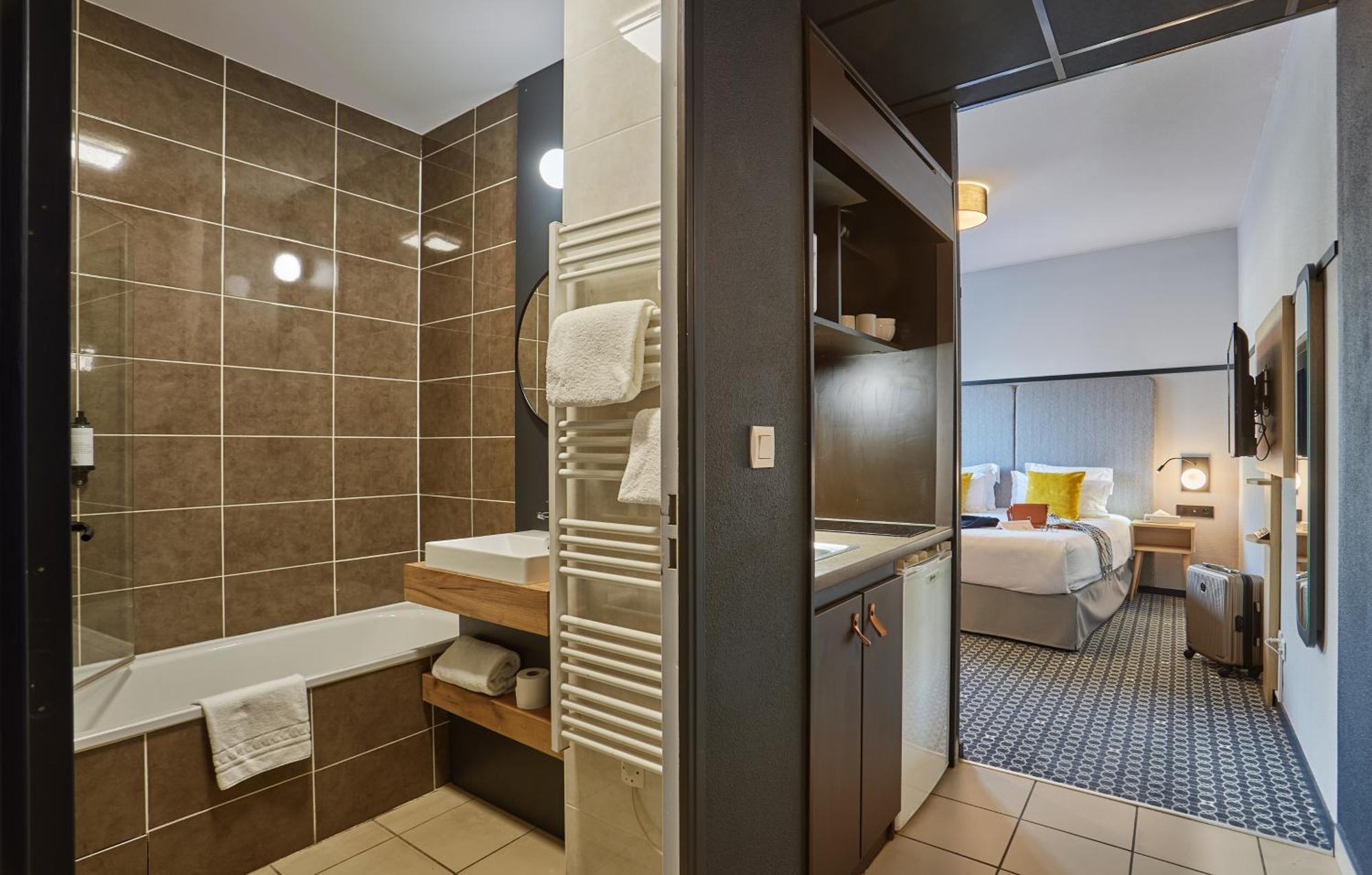 Appart'Hotel Odalys City - Bioparc Lyon Est Ngoại thất bức ảnh