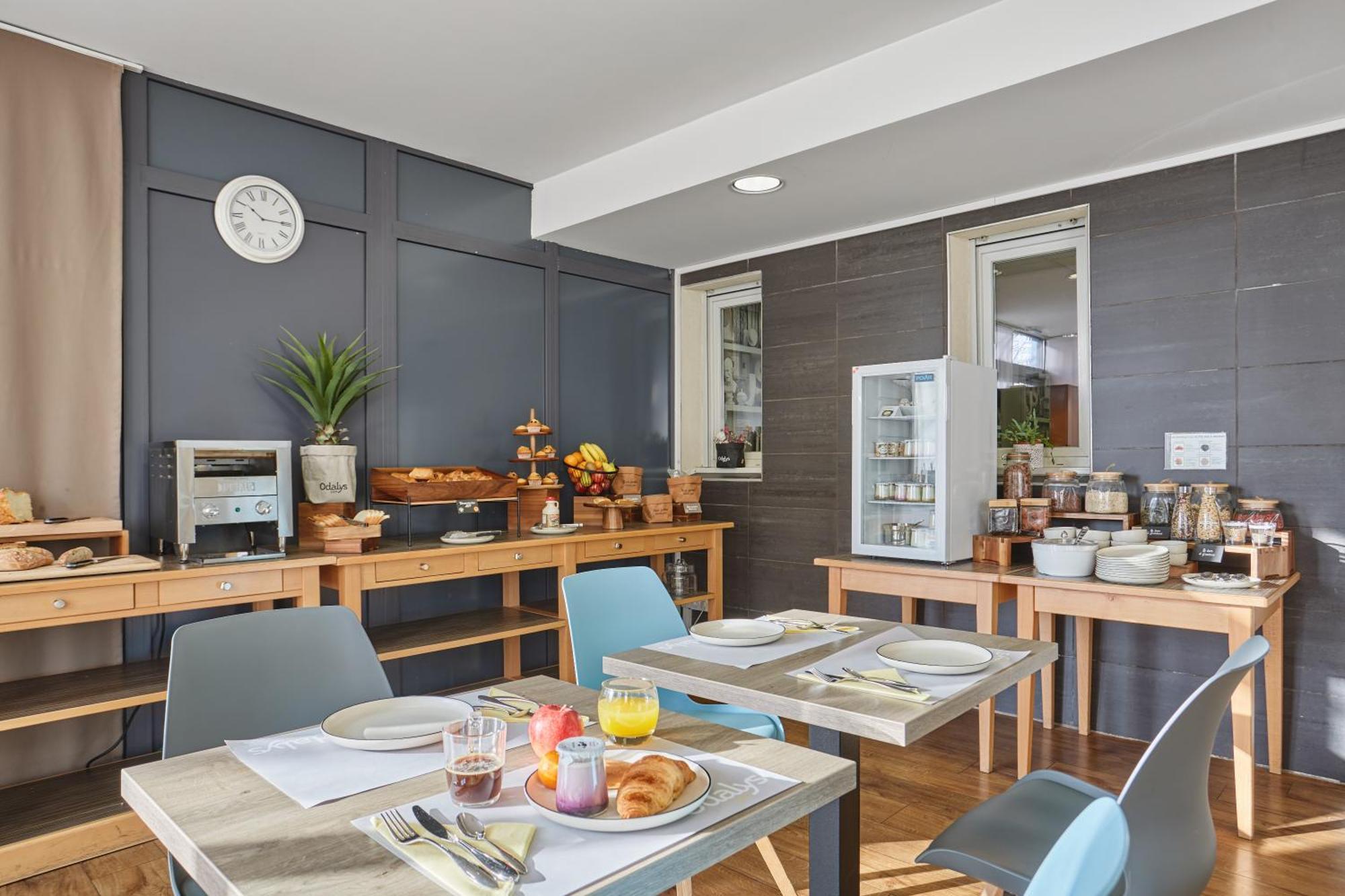 Appart'Hotel Odalys City - Bioparc Lyon Est Ngoại thất bức ảnh