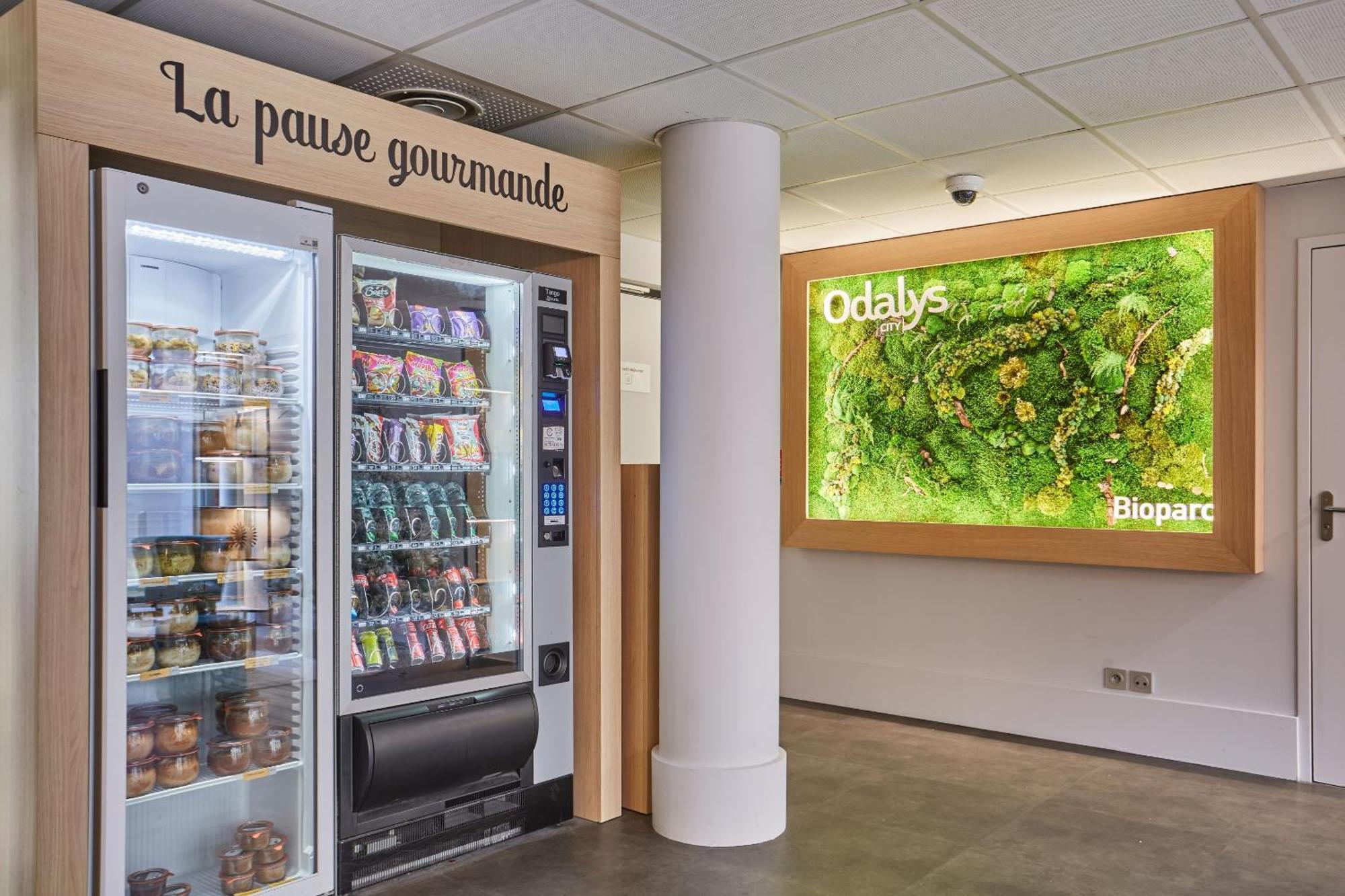 Appart'Hotel Odalys City - Bioparc Lyon Est Ngoại thất bức ảnh
