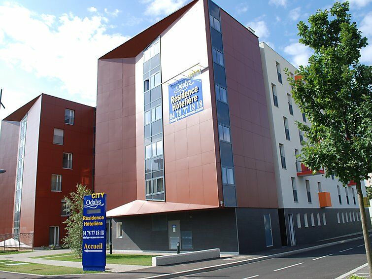 Appart'Hotel Odalys City - Bioparc Lyon Est Ngoại thất bức ảnh