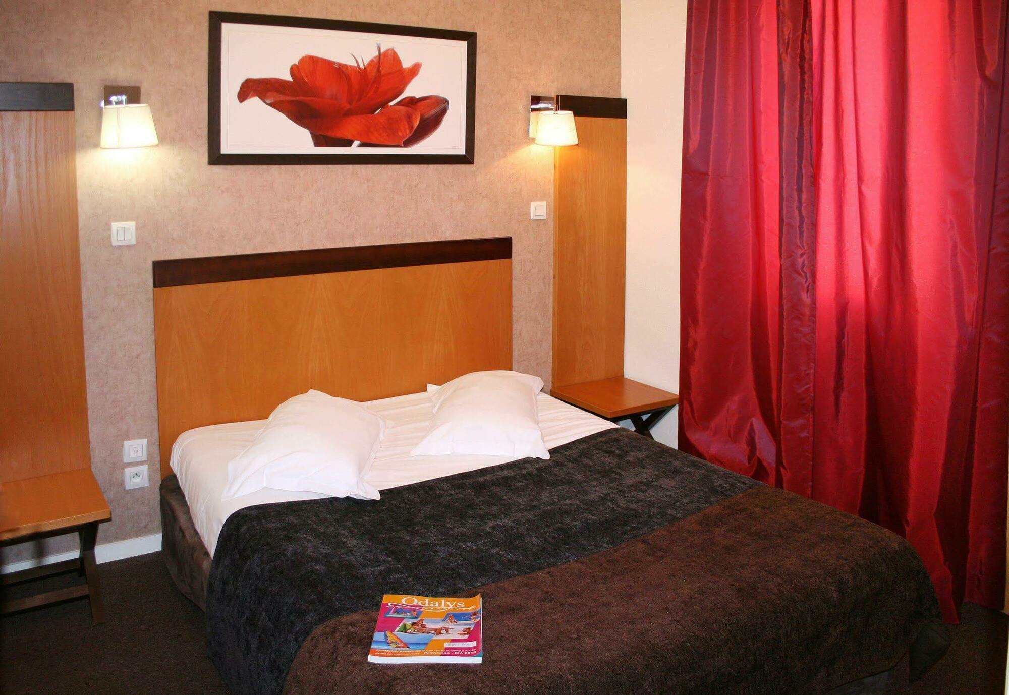 Appart'Hotel Odalys City - Bioparc Lyon Est Ngoại thất bức ảnh